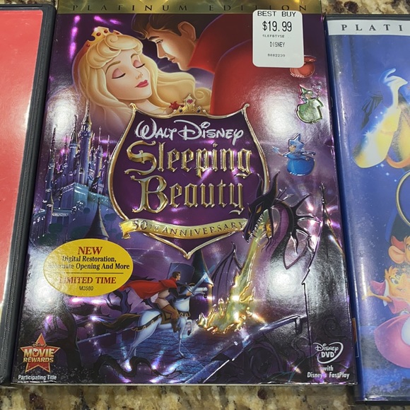 Set of 12 Children’s  DVD Movies! - Picture 5 of 14